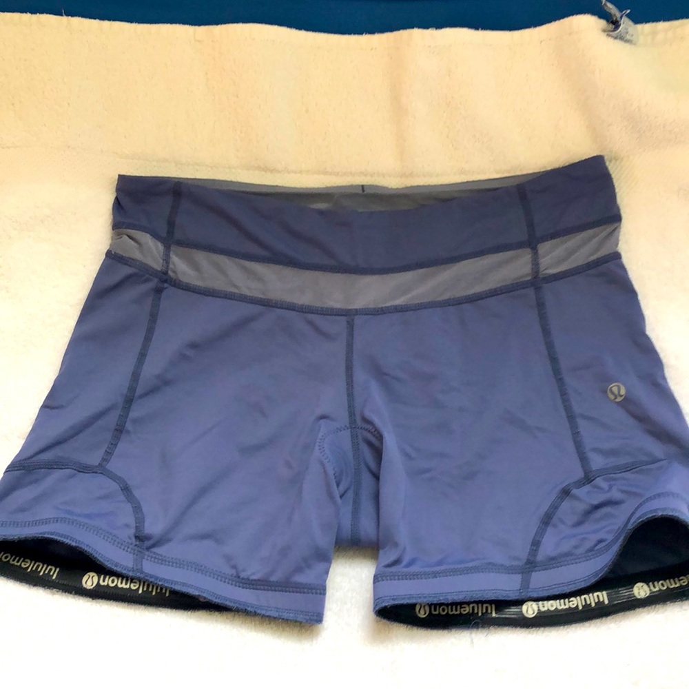Lululemon bike shorts